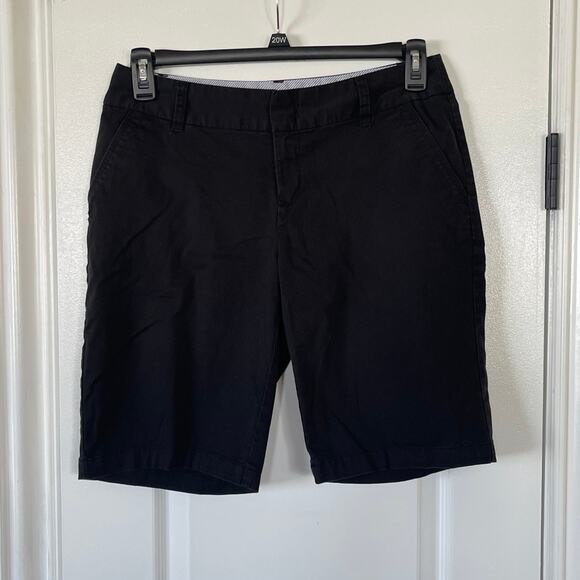 Falls Creek Shorts Woman's Mid Rise Twill Flat Front Casual Size 8 - Picture 1 of 6